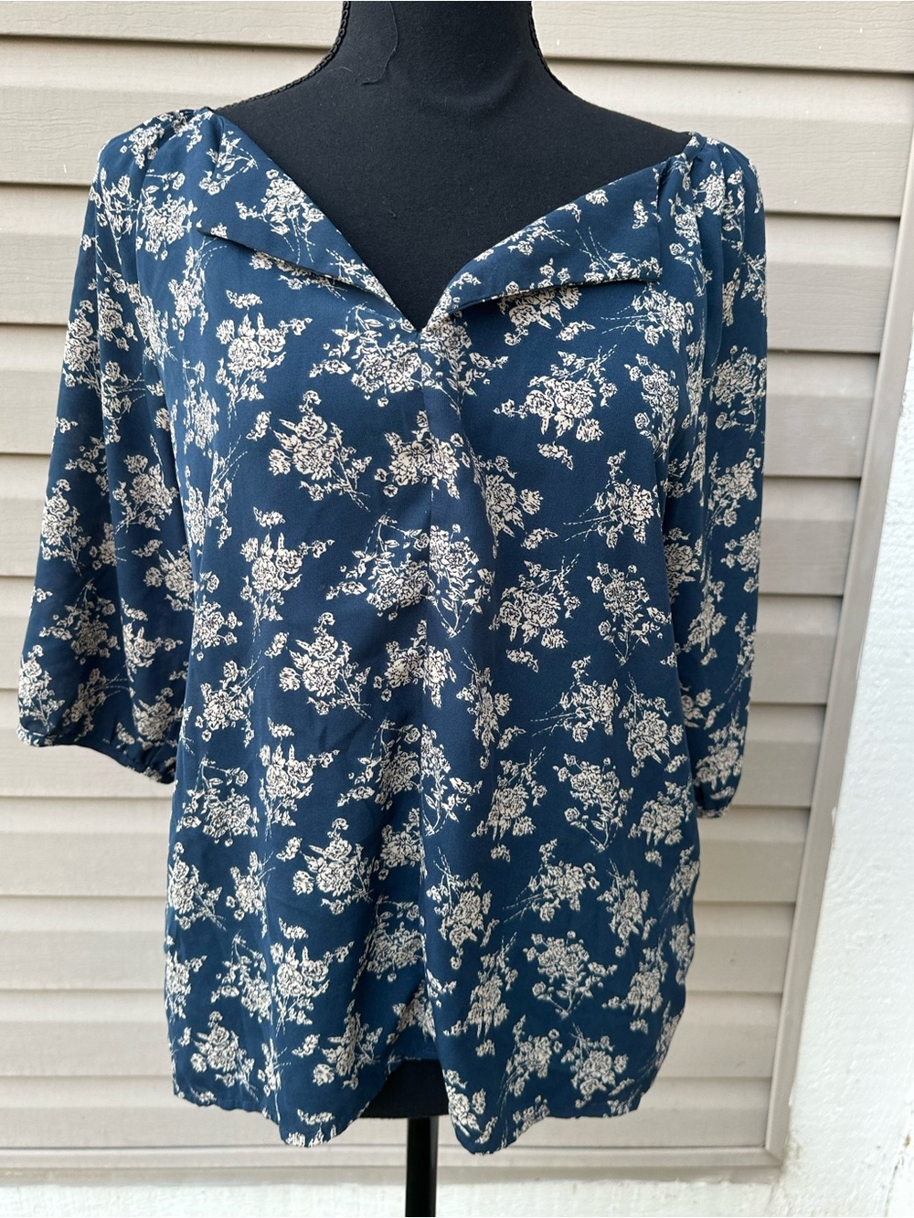 Women’s Navy Floral Boatneck Blouse